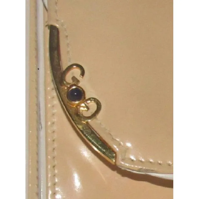 Gucci Clutch Sylvie Vintage Two Way Purse Gold Gg And Accent Buttery Soft Glossy Tan And White Leather