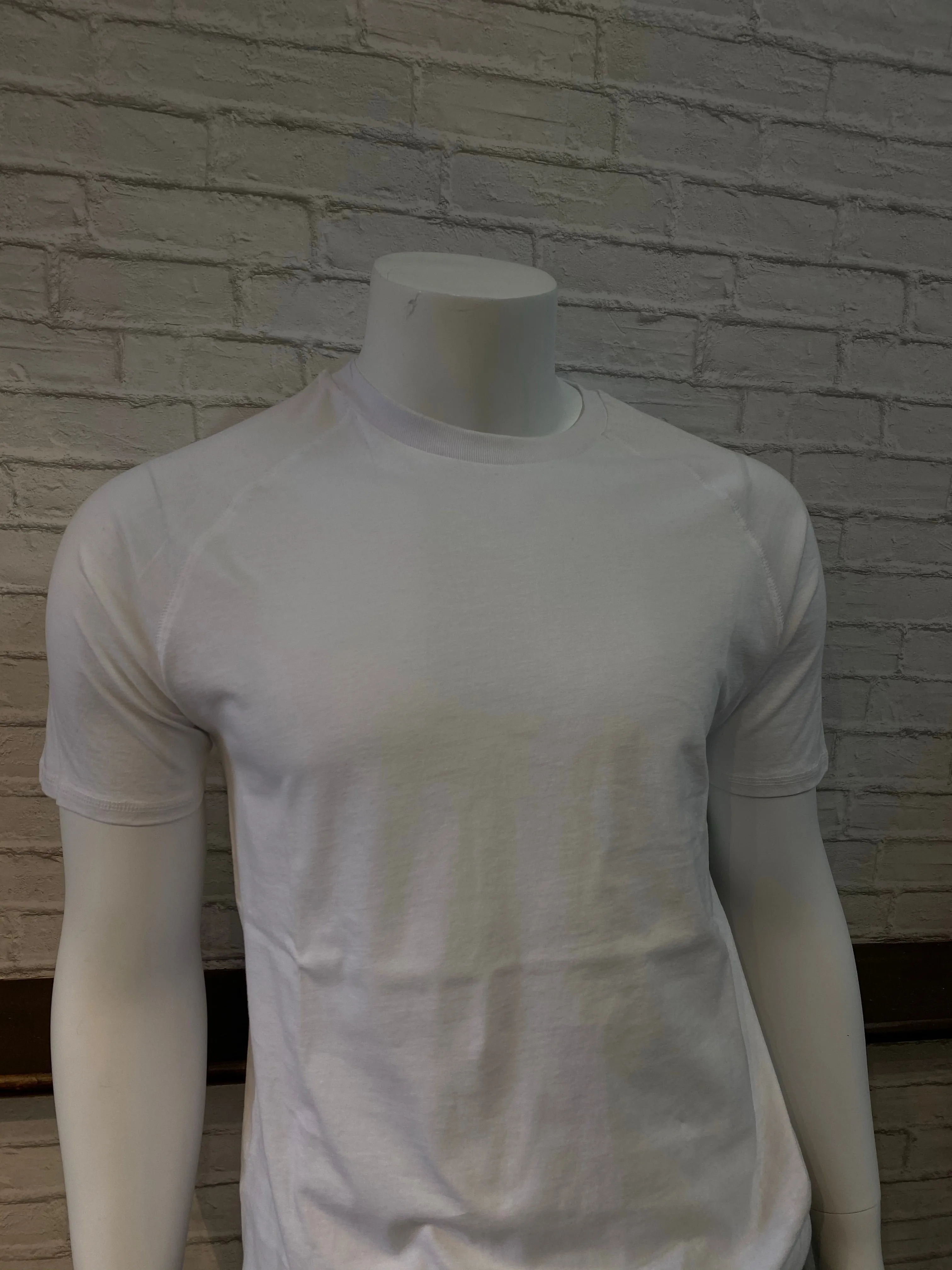 MEN'S *HEDGE ORGANIC COTTON SLIM FIT TEE